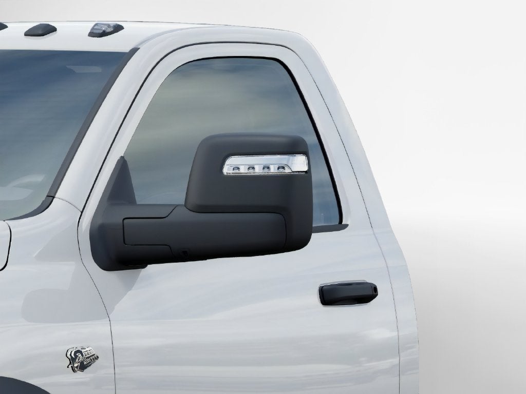 2027 RAM 5500 Tradesman DRW 4x4 / 6.4L V8 / 120" CA Chassis