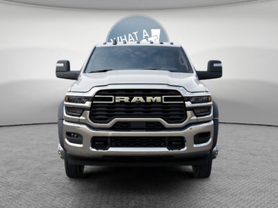 2027 RAM 5500 Tradesman DRW 4x4 / 6.4L V8 / 120" CA Chassis
