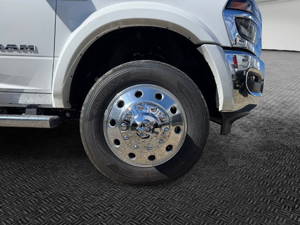 2027 RAM 5500 Big Horn DRW 4x4 / 6.7L Diesel / 120" CA Chassis