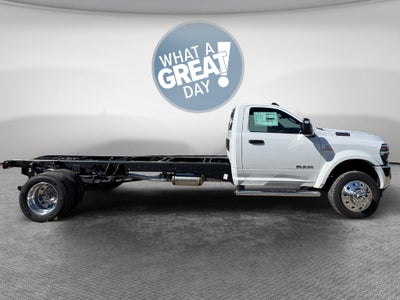 2027 RAM 5500 Big Horn DRW 4x4 / 6.7L Diesel / 120" CA Chassis