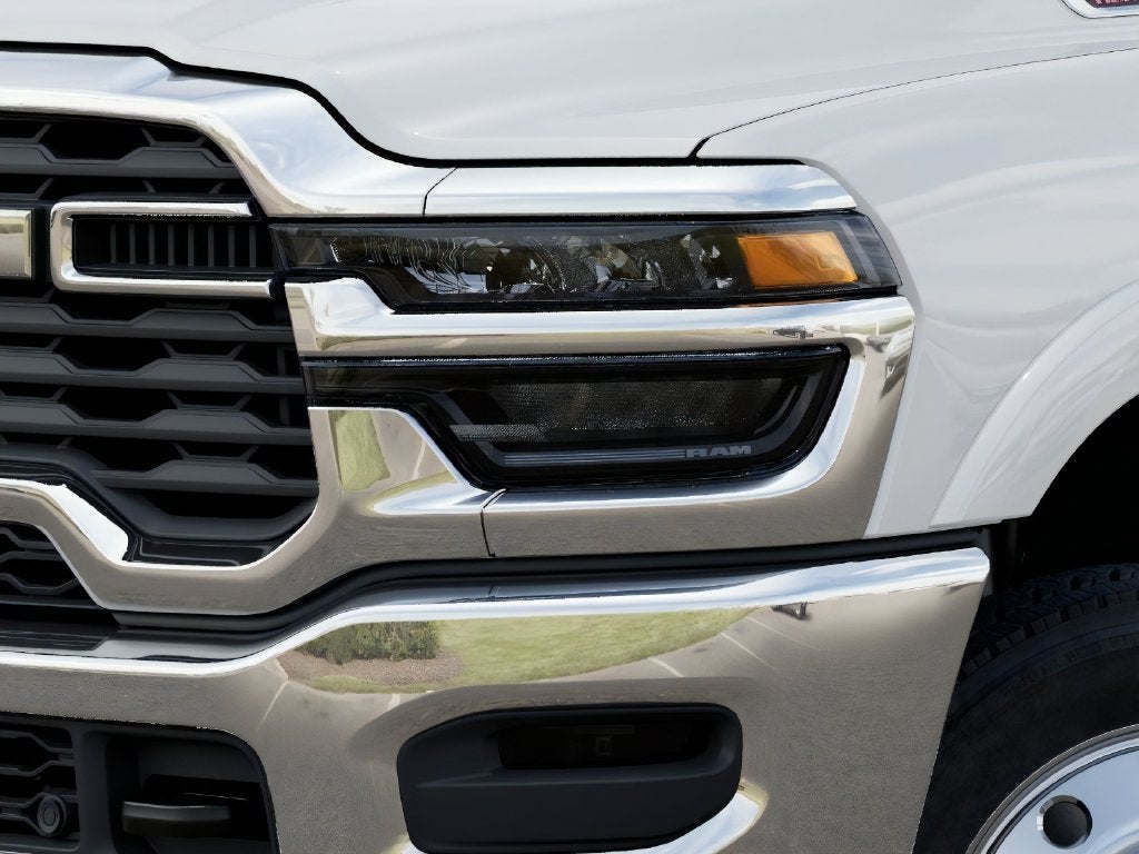 2027 RAM 5500 Big Horn DRW 4x4 / 6.7L Diesel / 120" CA Chassis