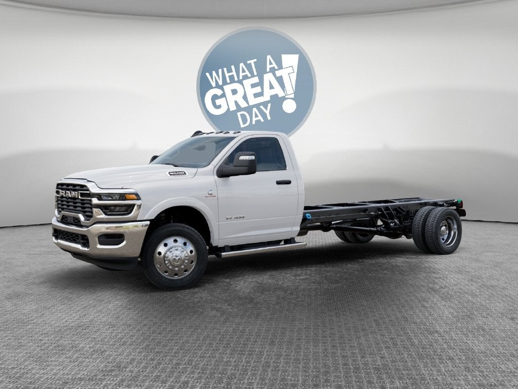 2027 RAM 5500 Big Horn DRW 4x4 / 6.7L Diesel / 20' Steel Rollback