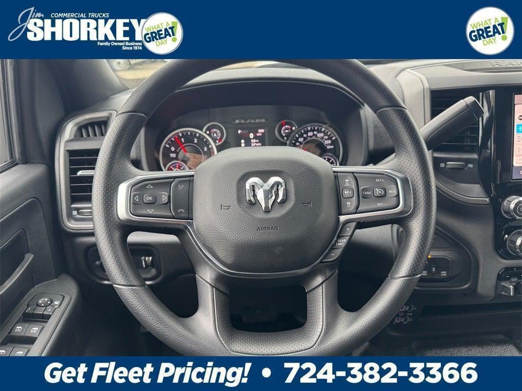 2026 RAM 5500 Tradesman DRW 4x4 / 6.7L Diesel / 11' Service Body