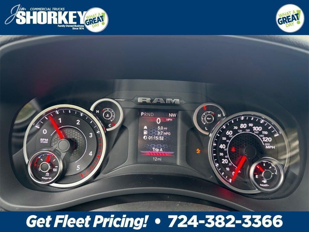 2026 RAM 5500 Tradesman DRW 4x4 / 6.7L Diesel / 11' Service Body