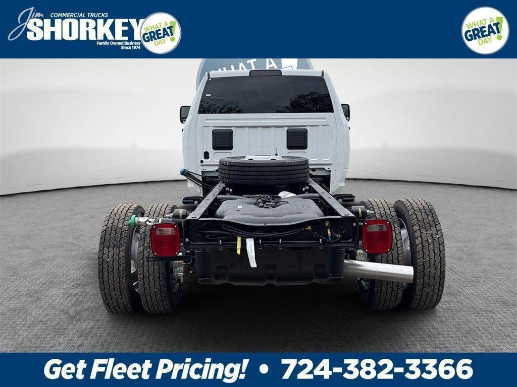 2026 RAM 5500 Tradesman DRW 4x4 / 6.7L Diesel / 11' Service Body