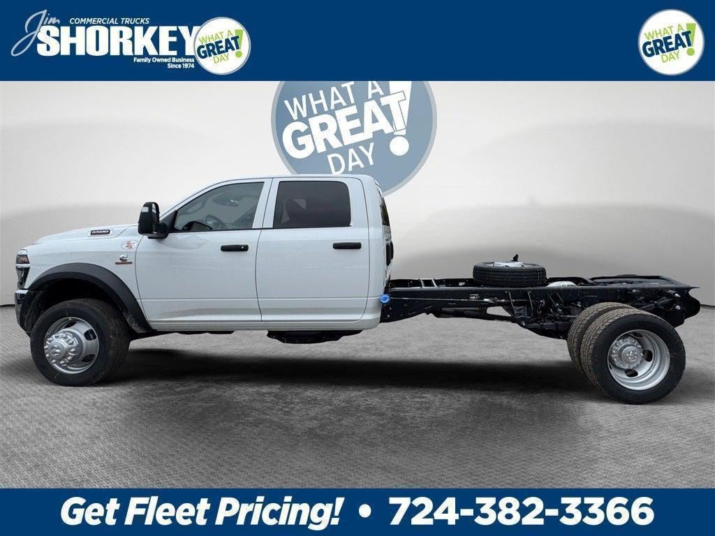 2026 RAM 5500 Tradesman DRW 4x4 / 6.7L Diesel / 11' Service Body