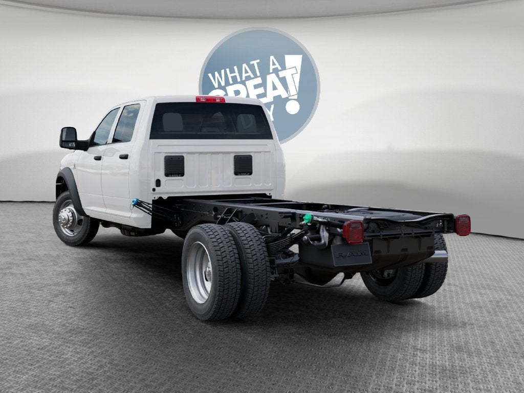 2027 RAM 5500 Tradesman DRW 4x4 / 6.7L Diesel / 84" CA Chassis