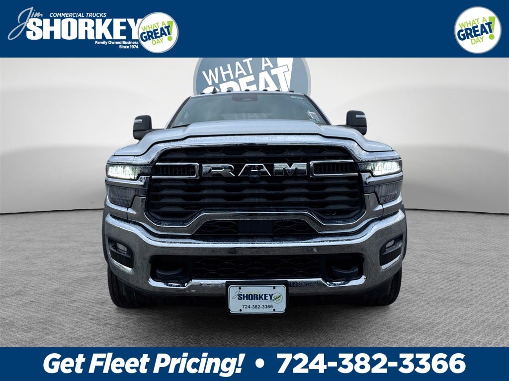 2026 RAM 5500 Tradesman DRW 4x4 / 6.7L Diesel / 11' Aluminum Flatbed