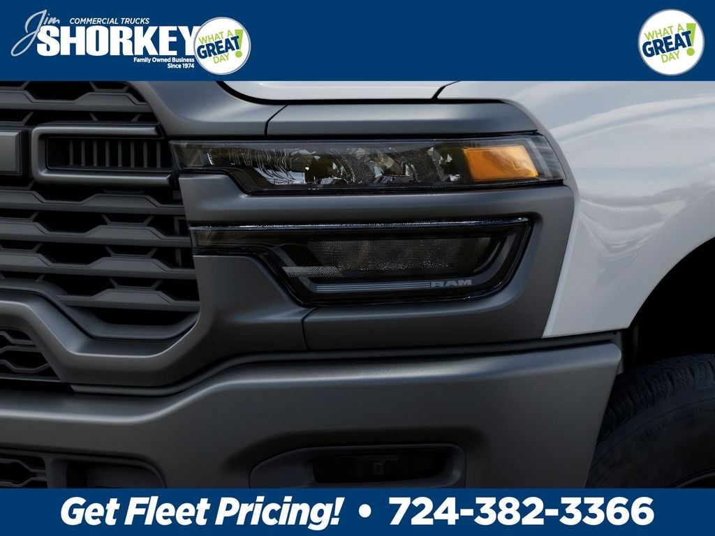 2026 RAM 3500 Tradesman DRW 4x4 / 6.4L V8 / 60" CA Chassis