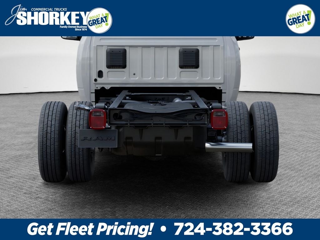 2026 RAM 3500 Tradesman DRW 4x4 / 6.4L V8 / 60" CA Chassis