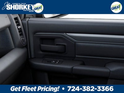 2026 RAM 3500 Tradesman DRW 4x4 / 6.4L V8 / 60" CA Chassis