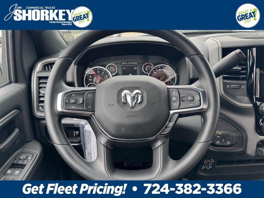 2026 RAM 3500 Tradesman DRW 4x4 / 6.4L Hemi / 60" CA Chassis