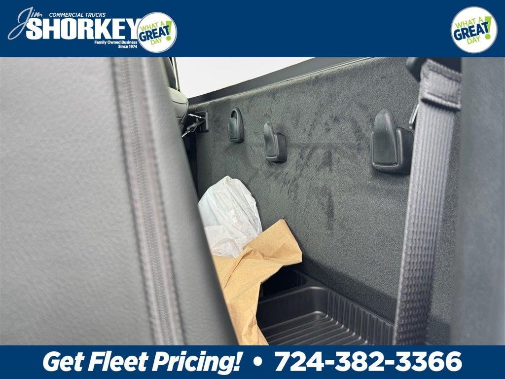 2026 RAM 3500 Tradesman DRW 4x4 / 6.4L Hemi / 60" CA Chassis