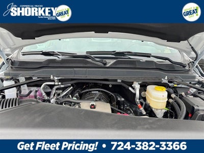 2026 RAM 3500 Tradesman DRW 4x4 / 6.4L Hemi / 60" CA Chassis