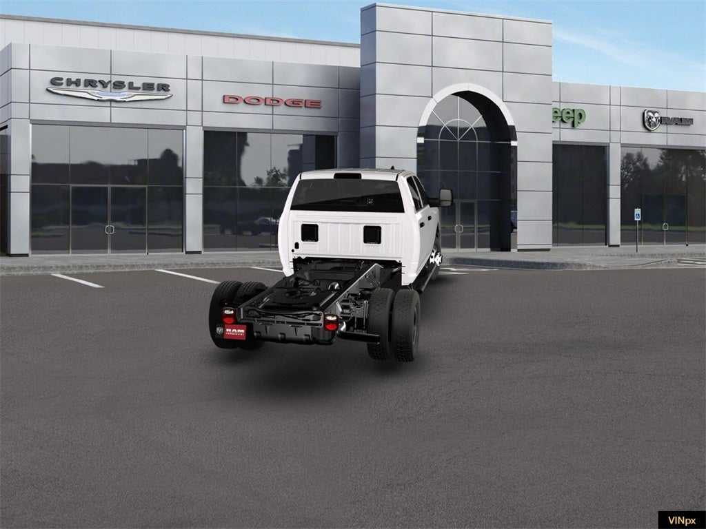 2026 RAM 3500 Tradesman DRW 4x4 / 6.4L Hemi / 9' Service Body