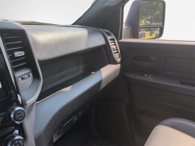 2025 RAM 3500 Tradesman DRW 4x4 / 6.4L Hemi V8 / 9' Service Body