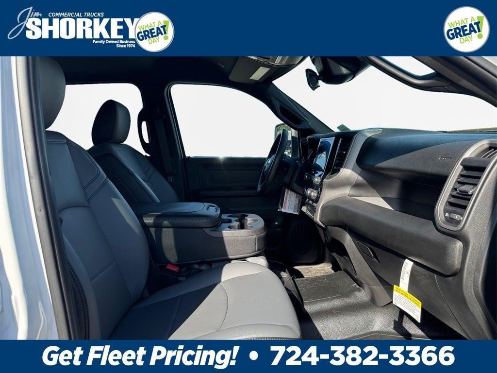 2026 RAM 3500 Tradesman DRW 4x4 / 6.7L Diesel / 9' Service Body