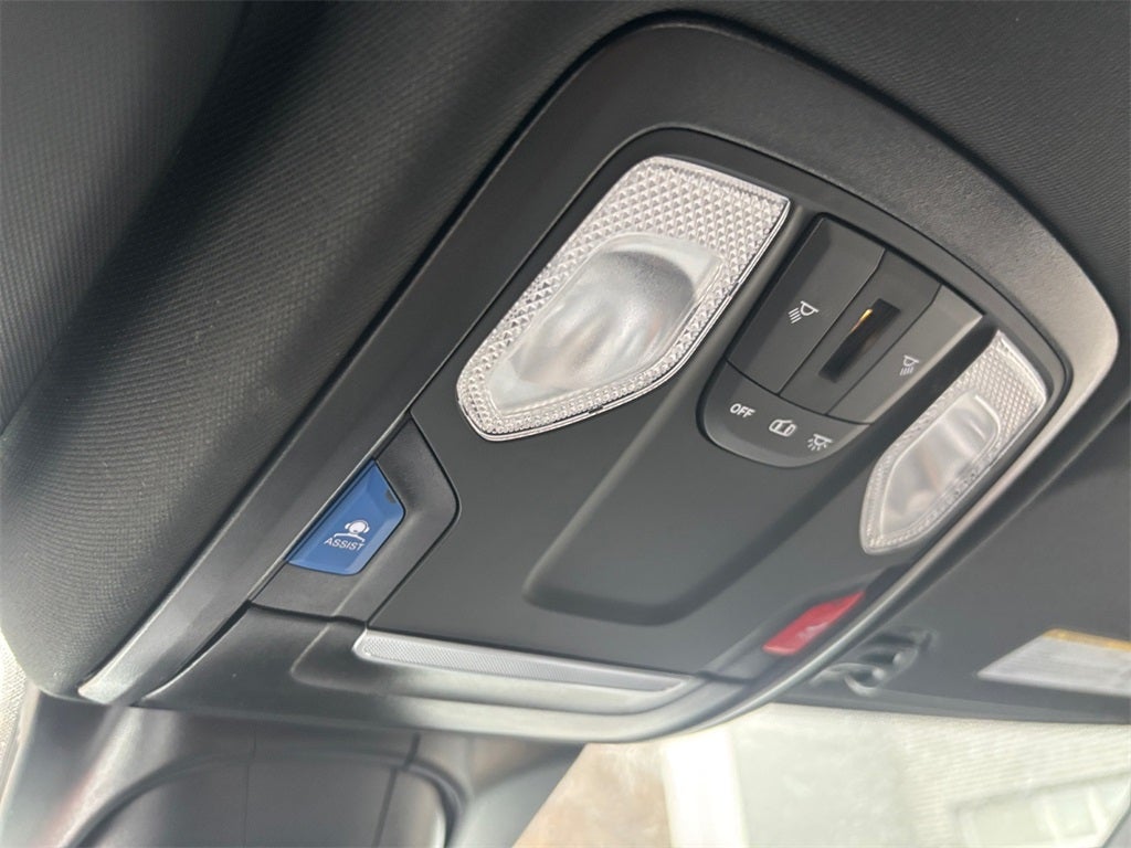 2026 RAM 3500 Tradesman DRW 4x4 / 6.7L Diesel / 9' Service Body